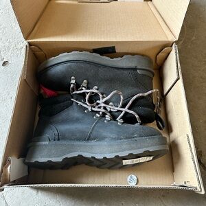 NWT Sorel women’s boots